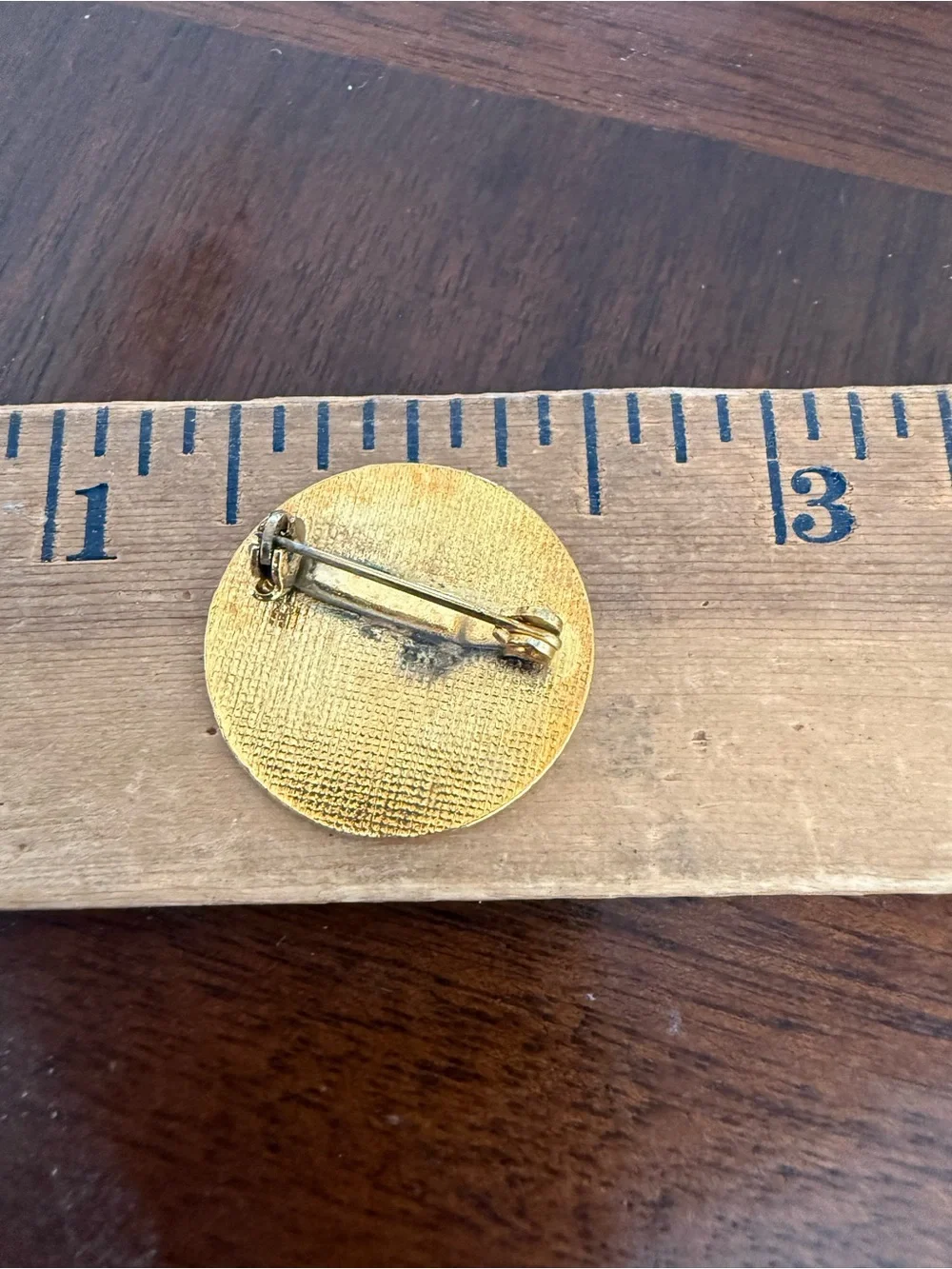 Vintage 1979 State of Tournament Brooch